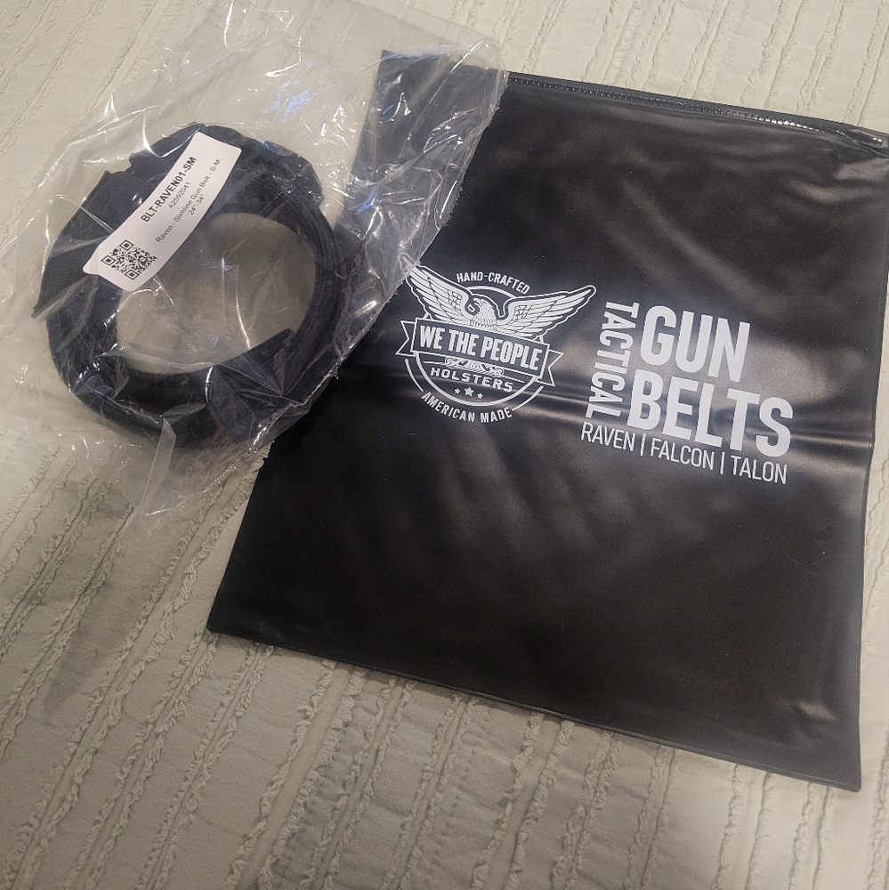 We The People Holsters Raven Slimline Gun Belt in Black Size S-M - Picture 4 of 4